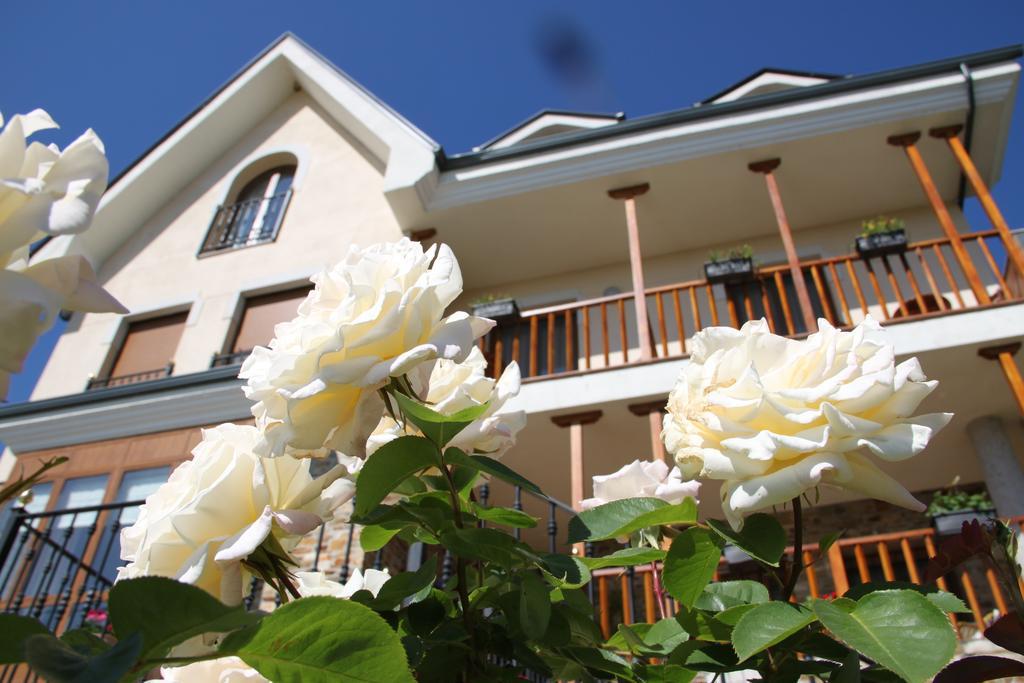 Villa Mencia Corullon Exterior photo